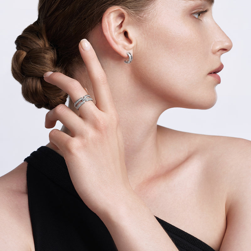 Intertwine Series-Diamond-set Ring